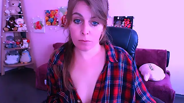 Hot Milady online show from April 28, 7:46 am
