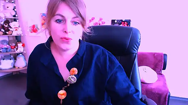 Hot Milady online show from April 3, 7:37 am