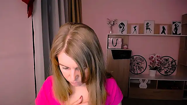 Hot Milady online show from January 16, 8:11 am