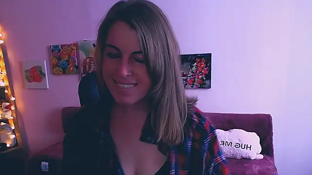 Hot Milady online show from February 18, 8:16 am