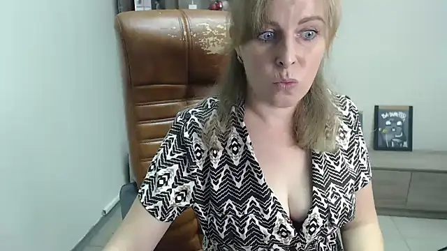 Hot Milady online show from September 9, 6:56 am