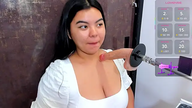 Snapshot of klhoe_boobs chatting on September 12, 4:12 am klhoe boobs online show from September 12, 4:12 am