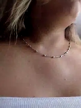 Katalina S3xy online show from September 28, 4:03 pm