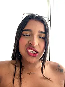 Mariangel 11 online show from March 7, 2:00 pm