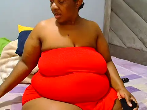 Hips2seyy86 online show from December 2, 8:32 pm