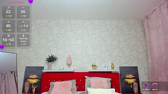 Snapshot of KattyPeachX chatting on September 25, 1:11 am KattyPeachX online show from September 25, 1:11 am