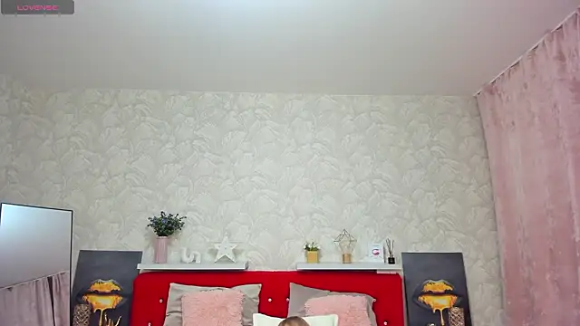 KattyPeachX online show from February 3, 1:16 am