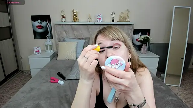 Snapshot of KattyPeachX chatting on March 21, 1:13 am KattyPeachX online show from March 21, 1:13 am