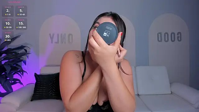 Snapshot of ValeriaRoldanX chatting on June 26, 12:00 pm ValeriaRoldanX online show from June 26, 12:00 pm