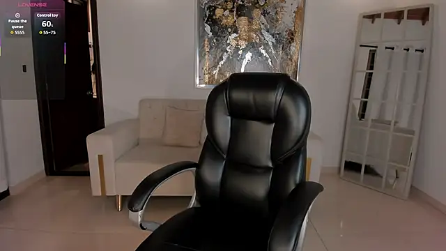 Snapshot of ValeriaRoldanX chatting on November 15, 3:43 am ValeriaRoldanX online show from November 15, 3:43 am