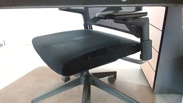 Snapshot of lovewalknaked chatting on November 21, 10:36 am lovewalknaked online show from November 21, 10:36 am