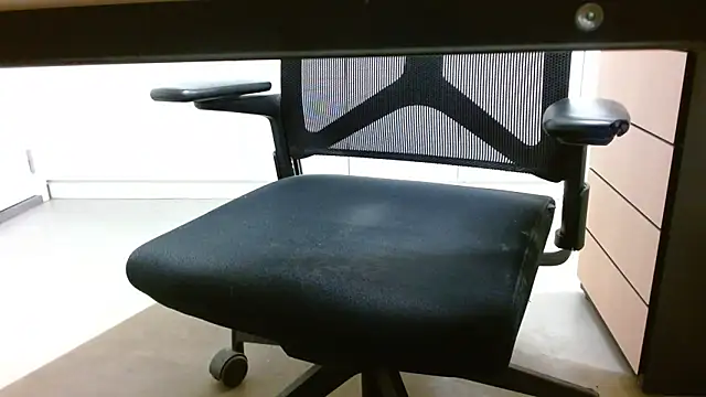 Snapshot of lovewalknaked chatting on November 24, 4:29 pm lovewalknaked online show from November 24, 4:29 pm