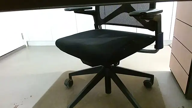 Snapshot of lovewalknaked chatting on November 26, 8:14 am lovewalknaked online show from November 26, 8:14 am