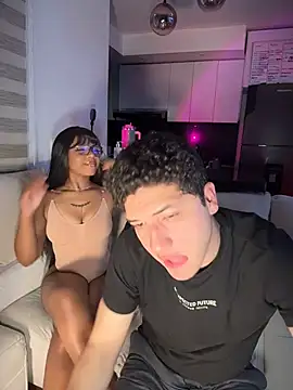 tiana nave online show from April 14, 2:27 am