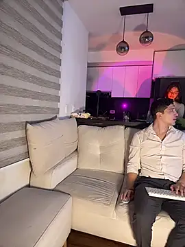 tiana nave online show from March 27, 2:42 am