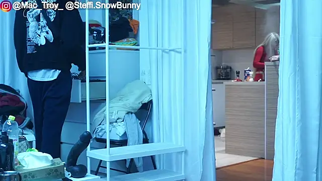 MacTroy online show from November 14, 5:05 pm