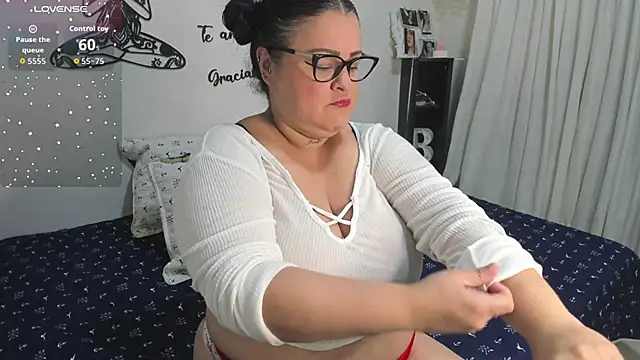 Snapshot of barbaara__ chatting on June 2, 3:01 pm barbaara online show from June 2, 3:01 pm