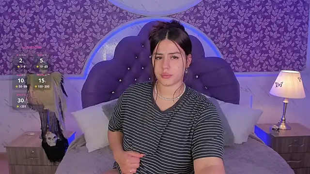 Snapshot of Miamontoya chatting on October 13, 1:45 pm Miamontoya online show from October 13, 1:45 pm