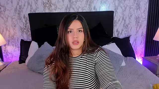 Snapshot of Miamontoya chatting on May 30, 1:39 pm Miamontoya online show from May 30, 1:39 pm