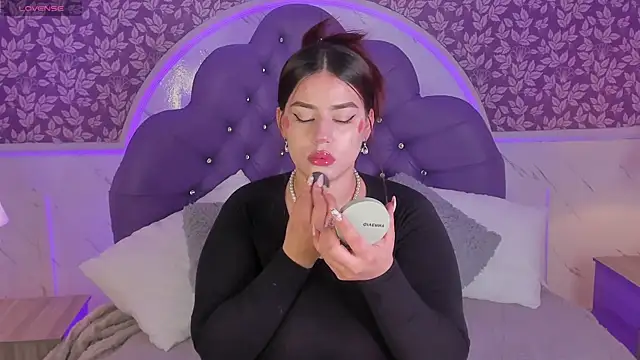 Miamontoya online show from November 19, 1:55 pm