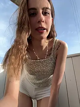 Snapshot of HellPeach chatting on March 15, 1:40 pm HellPeach online show from March 15, 1:40 pm