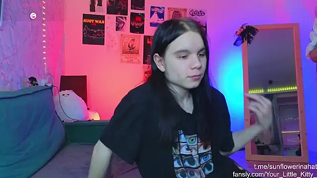 812sunflowerinahat online show from January 31, 6:57 pm