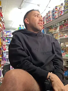 JuanZapata33 online show from February 23, 9:04 pm