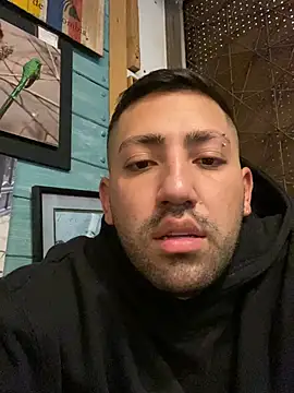 JuanZapata33 online show from February 18, 11:34 pm