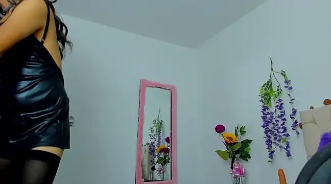 Snapshot of _Melany1 chatting on March 18, 2:40 am Melany1 online show from March 18, 2:40 am