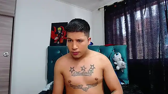 Snapshot of Randy_horny chatting on April 22, 5:20 pm Randy horny online show from April 22, 5:20 pm