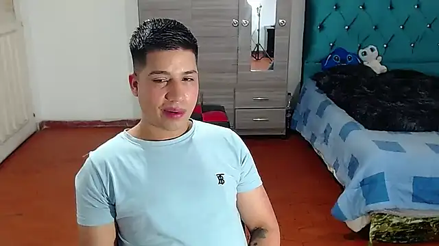 Snapshot of Randy_horny chatting on October 1, 12:09 pm Randy horny online show from October 1, 12:09 pm
