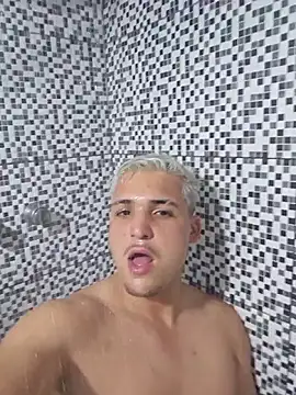 VibratedPoaching online show from November 30, 12:11 am