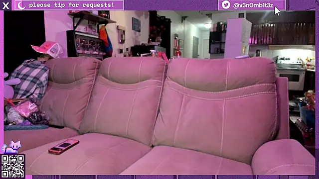 v3n0mb1t3z online show from November 11, 11:31 pm