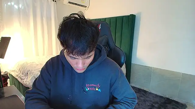 man dur07 online show from December 21, 7:48 pm