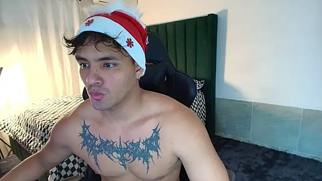 Snapshot of man_dur07 chatting on December 4, 8:52 pm man dur07 online show from December 4, 8:52 pm