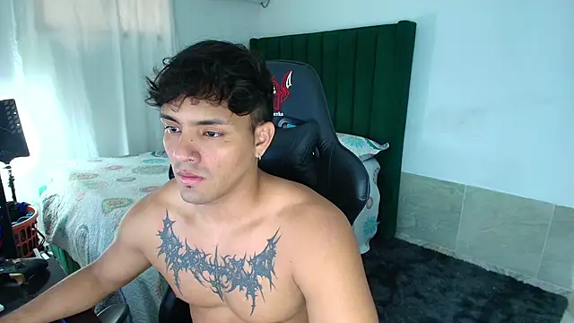 man dur07 online show from March 17, 9:40 pm