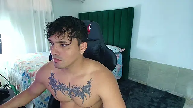 man dur07 online show from February 24, 9:26 pm