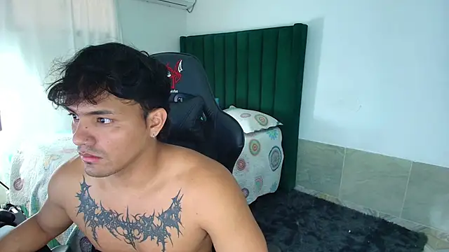 man dur07 online show from March 1, 9:26 pm