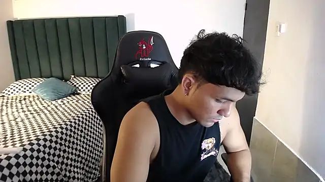 Snapshot of man_dur07 chatting on October 23, 11:14 pm man dur07 online show from October 23, 11:14 pm