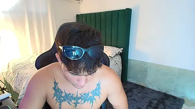 man dur07 online show from January 10, 8:04 pm