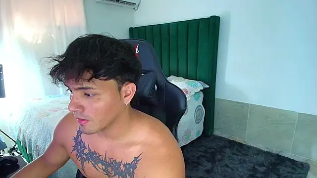 man dur07 online show from February 19, 6:16 pm