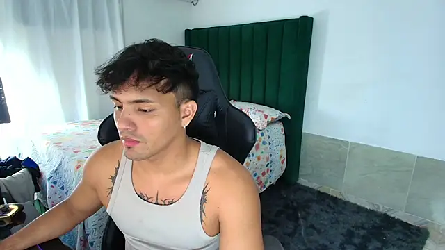 man dur07 online show from March 11, 4:28 am