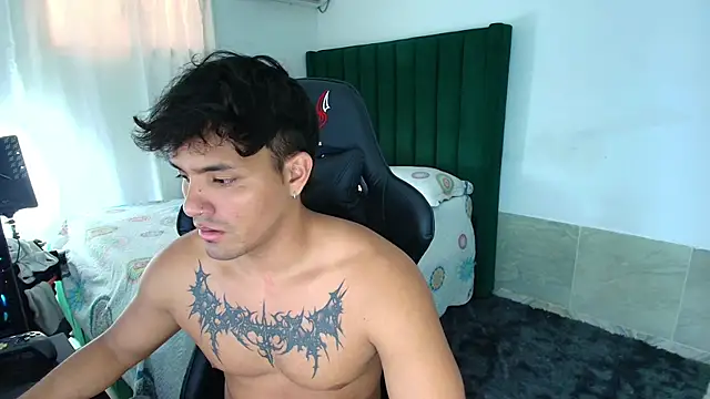 man dur07 online show from March 26, 9:46 pm