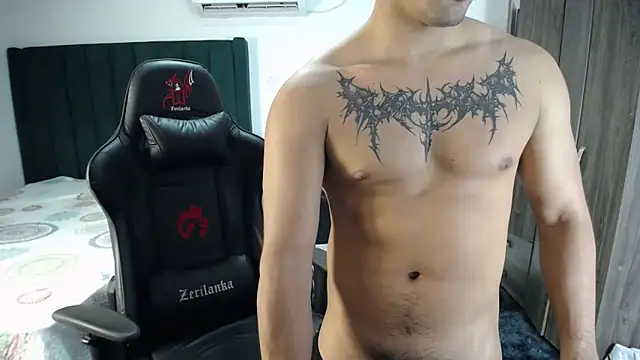 Snapshot of man_dur07 chatting on February 18, 11:19 pm man dur07 online show from February 18, 11:19 pm