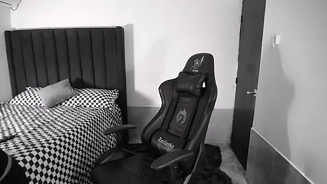 Snapshot of man_dur07 chatting on October 30, 10:50 pm man dur07 online show from October 30, 10:50 pm