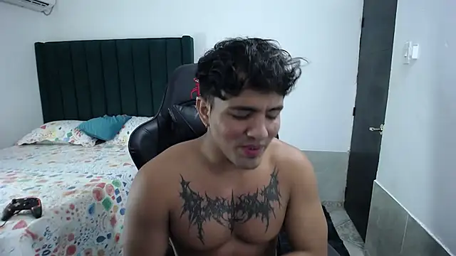 Snapshot of man_dur07 chatting on September 19, 9:41 pm man dur07 online show from September 19, 9:41 pm