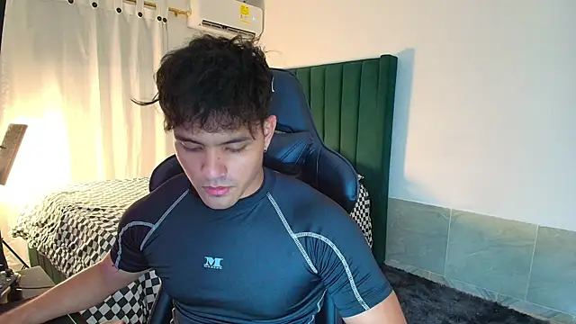 man dur07 online show from December 14, 12:06 am