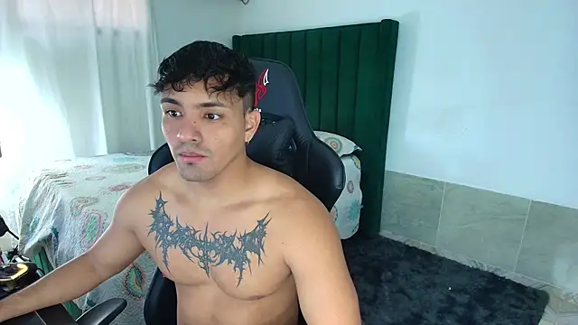 man dur07 online show from March 3, 8:16 pm