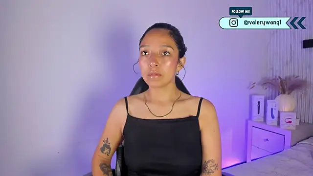 Valery wang online show from December 19, 12:07 pm