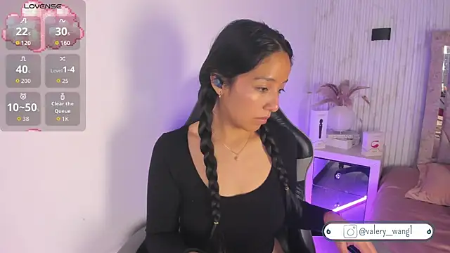 Snapshot of Valery_wang chatting on November 4, 12:09 pm Valery wang online show from November 4, 12:09 pm